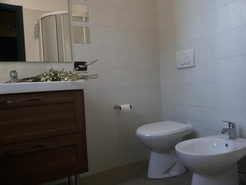 B&B Il Cortile Malpensa Casorate Sempione ภายนอก รูปภาพ